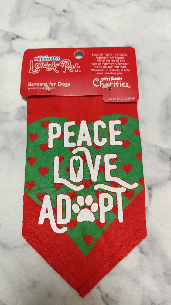 PetSmart Bandana For Dogs Size Small Color Red And Green Peace Love Adopt NWT 