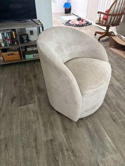 Swivel chair