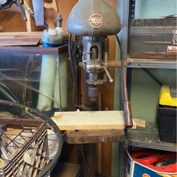Vintage Delta Milwaukee Rockwell Floor Drill Press DP220