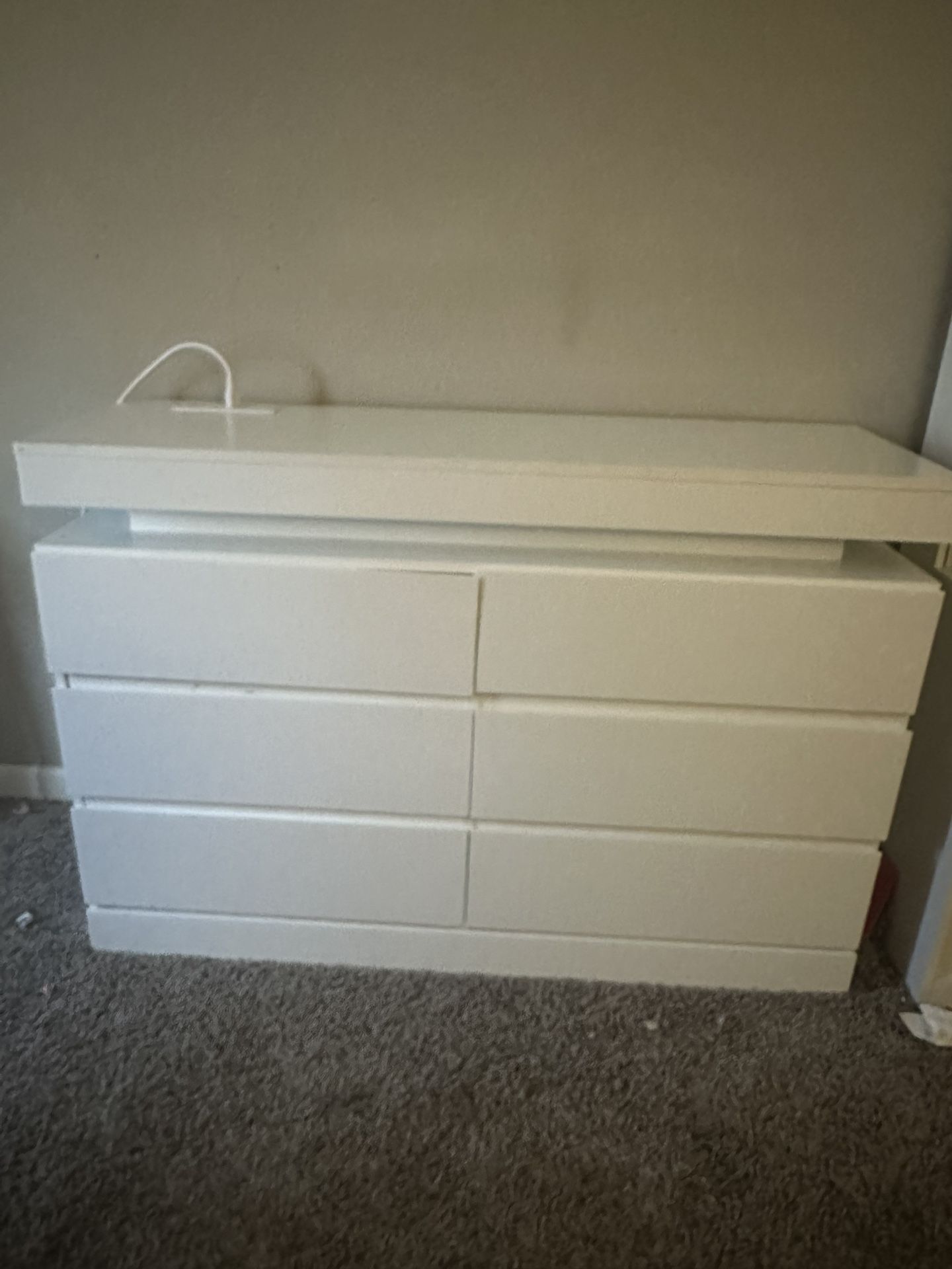 White Dresser 6 Drawers