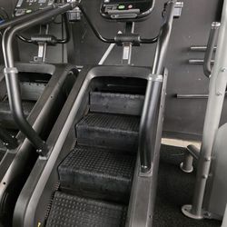 4g Gauntlet Stairmaster- 1 Left - Only used Twice - New $6800