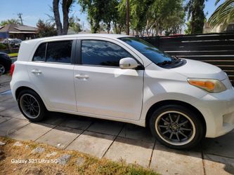 2009 Scion xD
