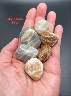 Moonstone polished stones 6 pcs 90.9g Total