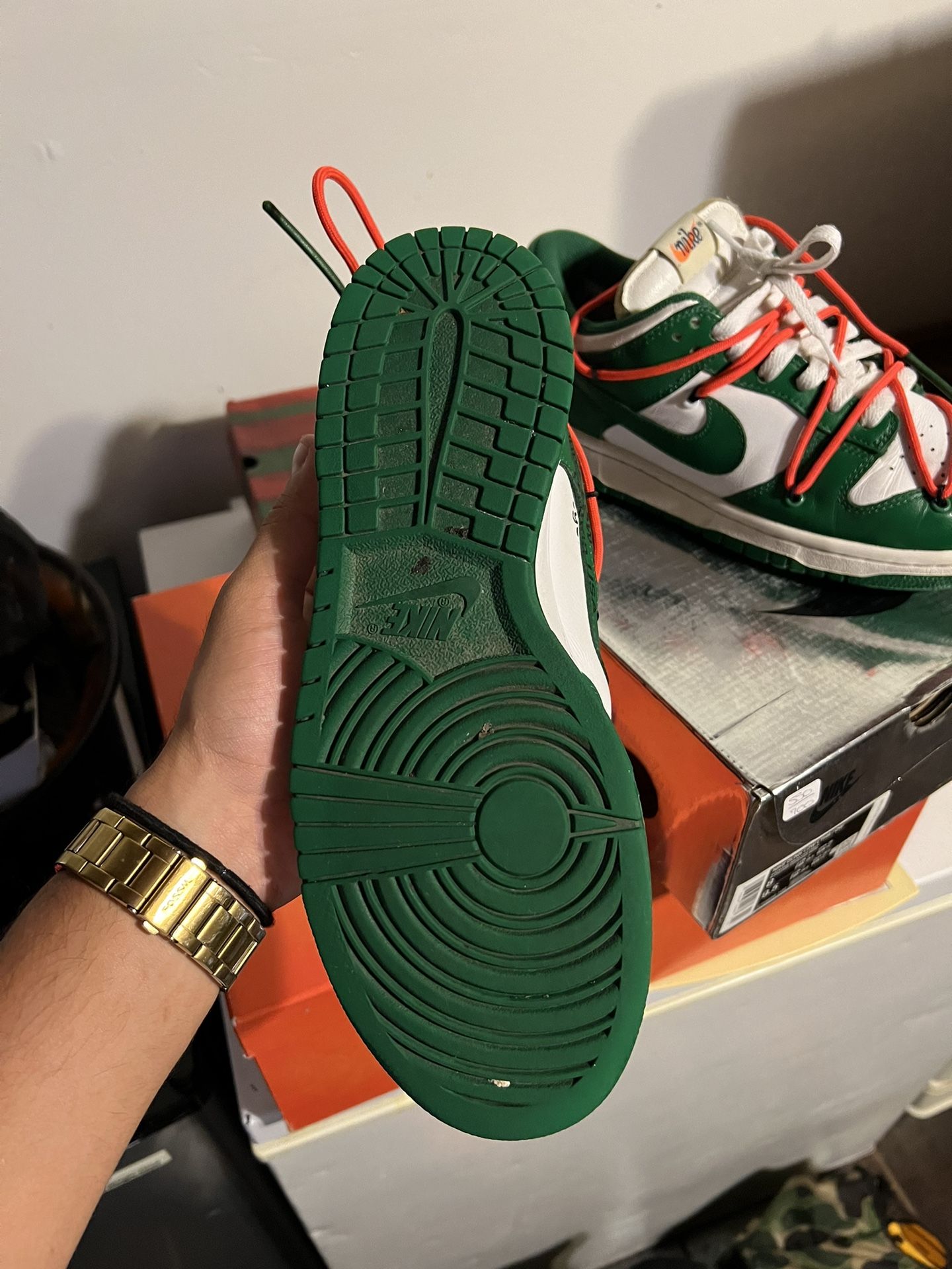 nike dunk low off white