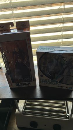 Bleach Action Figure Lot of 2