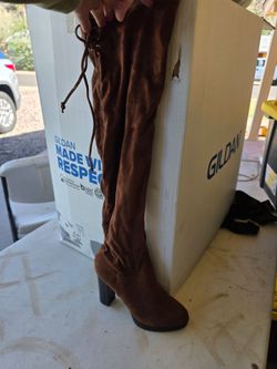 Woman extra tall boots
