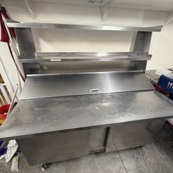 Beverage-Air SPE60-16C refrigerated sandwich/salad prep table