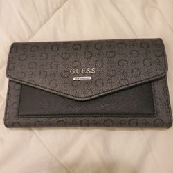 Guess Wallet