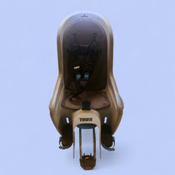 Thule Child bike seat. Normal wear, but fully functional. 