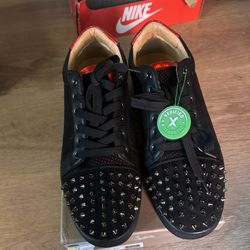 Red bottoms size 10.5