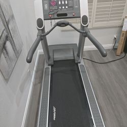 Lifefittnes Treadmill 95ti
