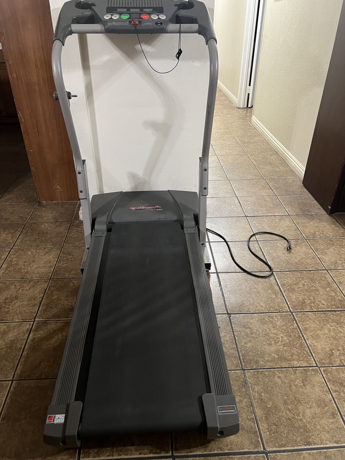 Treadmill Pro-Form XL 360 (please Read Description)