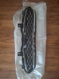 2021 Kia Forte Front bumper grille