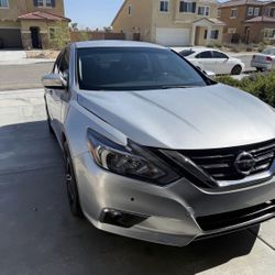 2018 Nissan Altima · 3.5 SL Sedan 4D