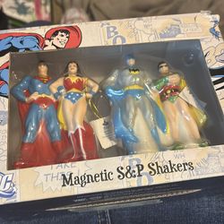 Sait. And pepper shakes