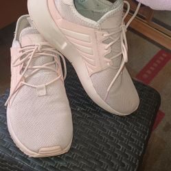 Woman Tennis Shoes 8/Tennis 8