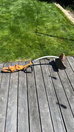 Black and Decker String Trimmer