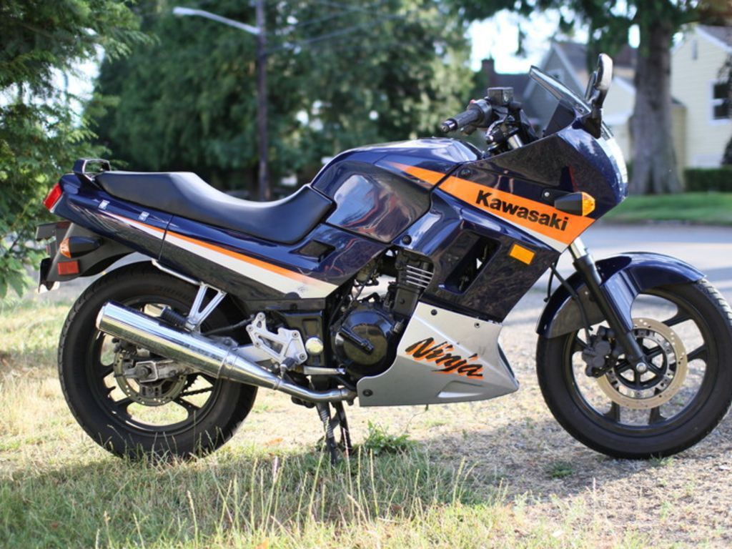 2005 KAWASAKI NINJA 250 9K MILES NICE for Sale in Wildomar, CA