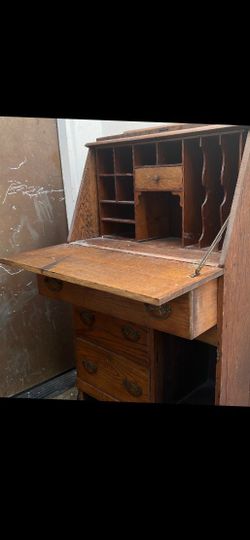 Early 1900-30s , oak slant-top secretary desk