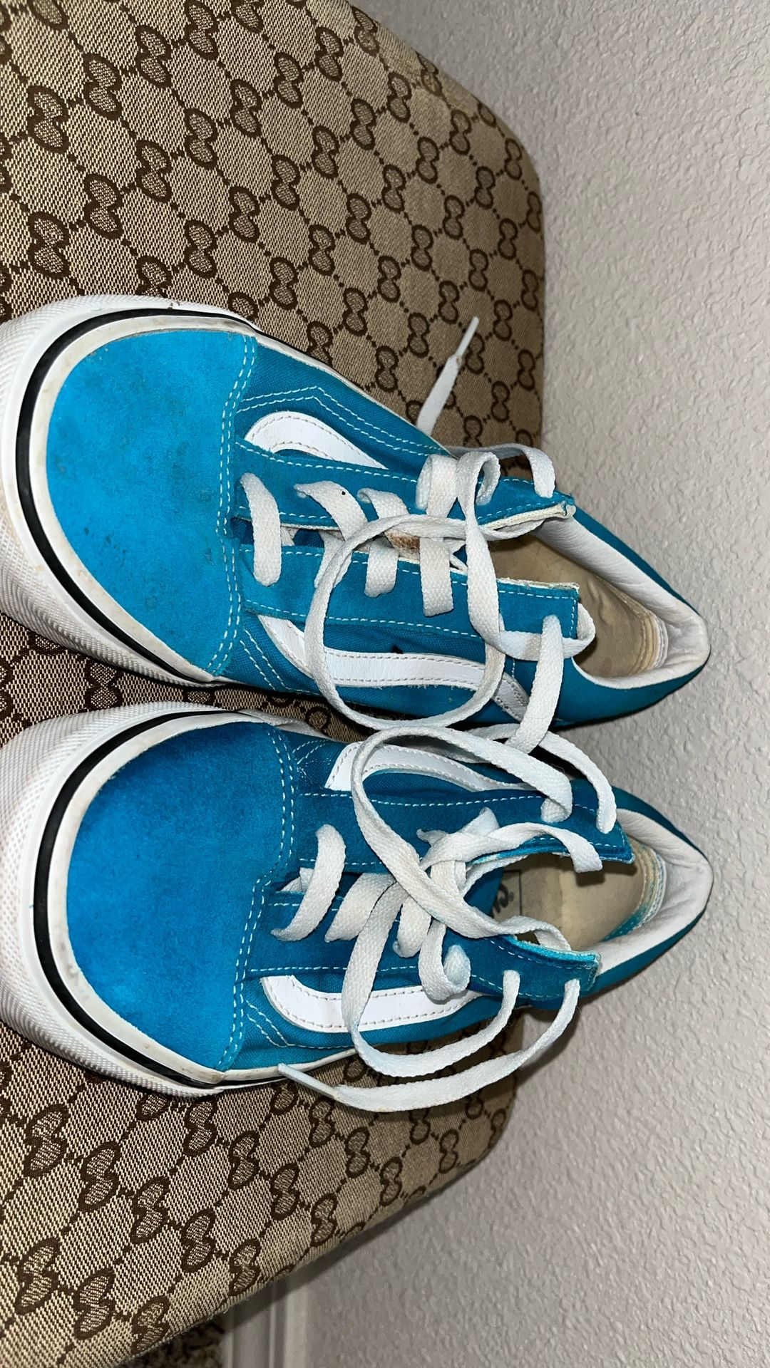vans