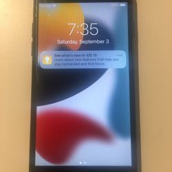iPhone 7 with 32gb - Locked