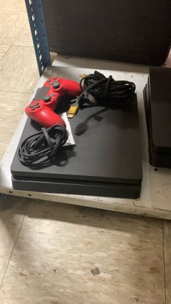 Play Station 4 Slim