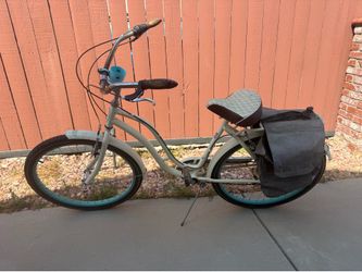 Schwinn / Women’s Bicycle