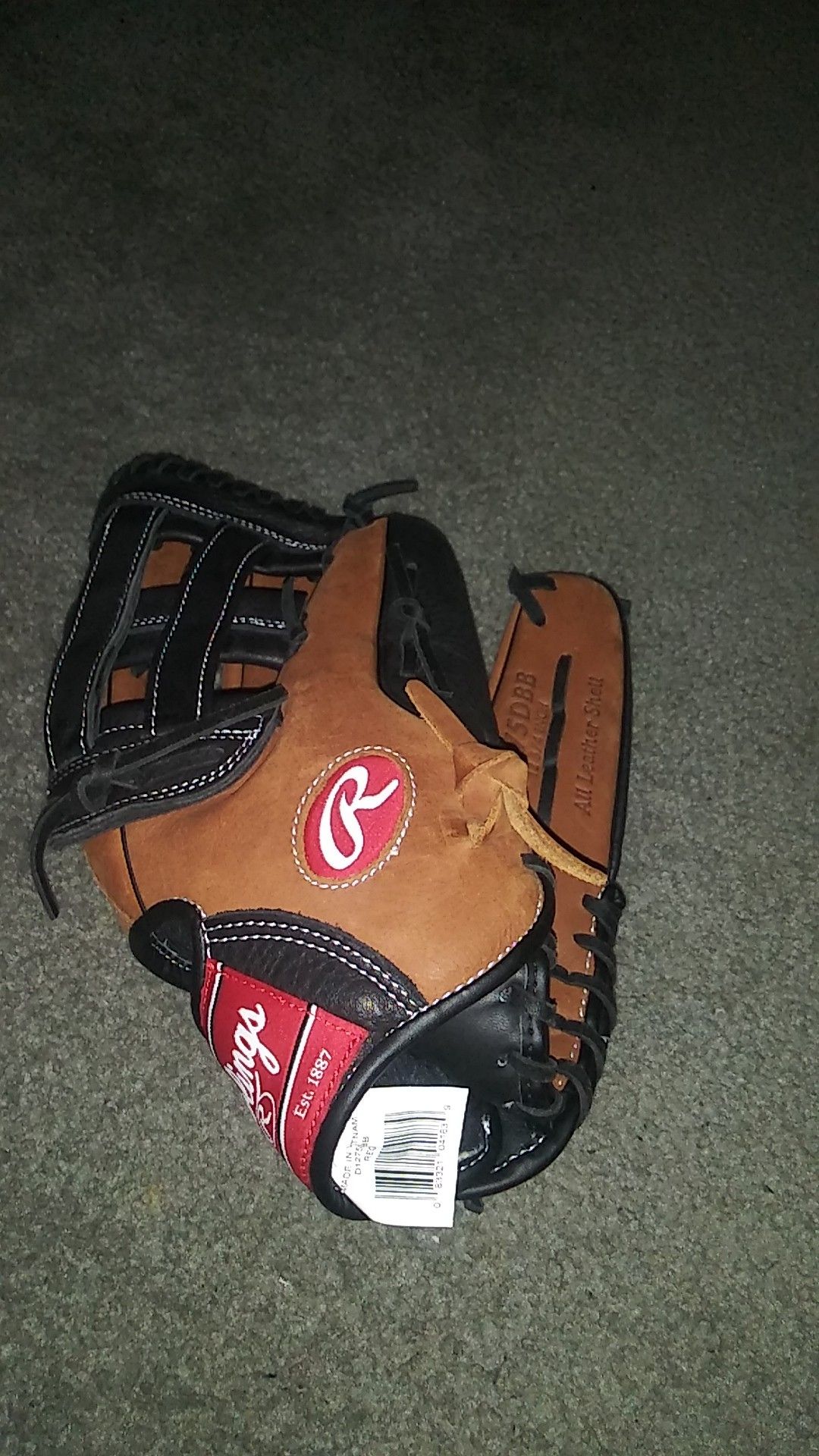 Rawlings Baseball Glove