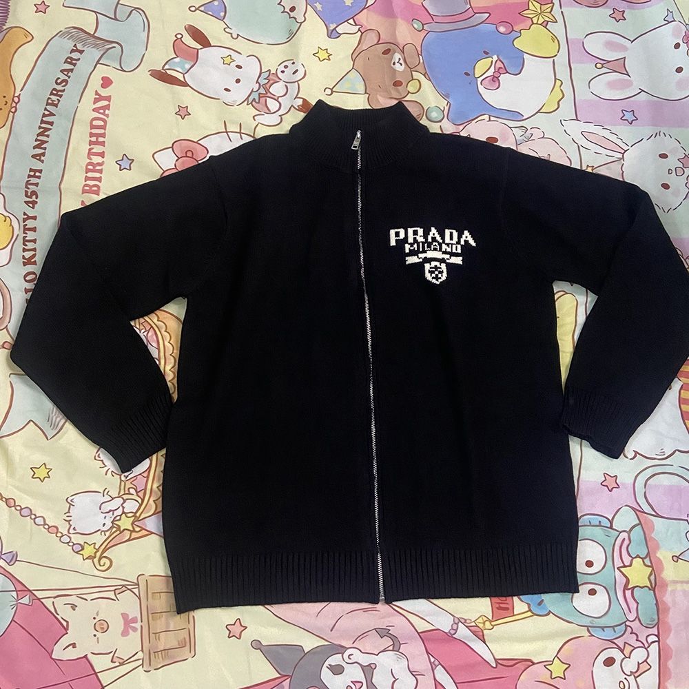 Intarsia-Knit Logo Zip-Up Cardigan