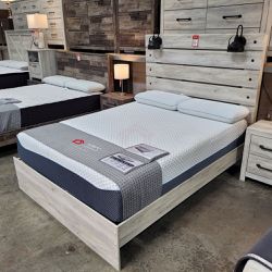 NEW QUEEN BED FREAME || SKU#ASHB192Q
