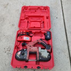 Milwaukee 18v Bandsaw 
