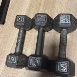2X 15lb And 1X10lb Dumbbells