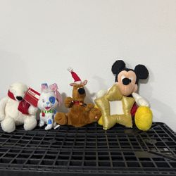 Lot Of 4 Stuffed Animals