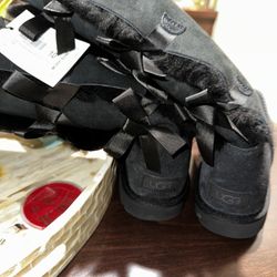 UGG Womens Bailey Bow Il Boots Black