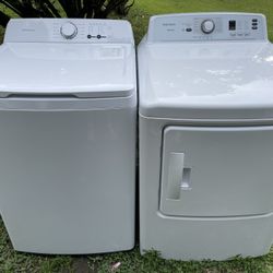 Insignia Washer/Dryer Set