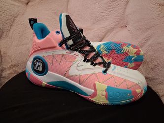 Basketball shoes us size 7