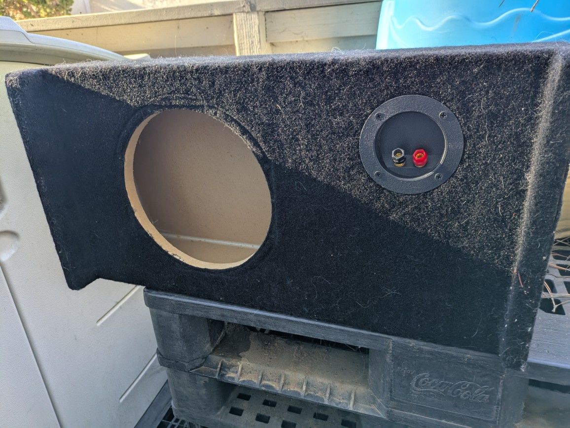 10" Sealed Subwoofer Box 