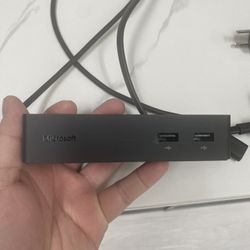 Microsoft - Surface dock- Black
