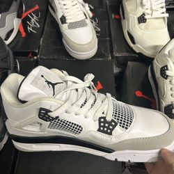 Jordan 4s