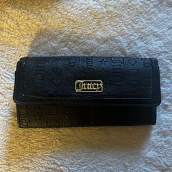 Black Juicy Cloture Wallet