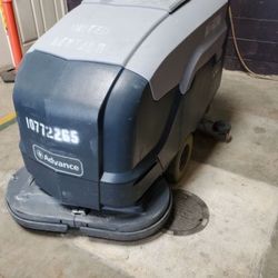 Floor Scrubber 34” Walkbehind