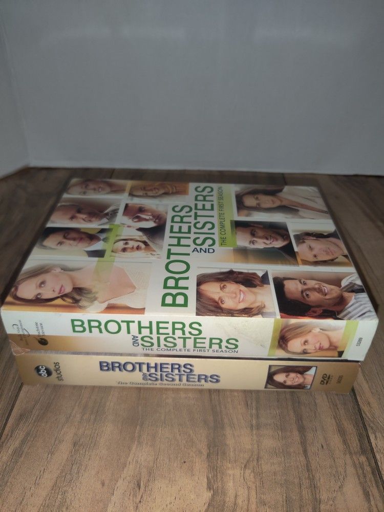 Brothers And Sisters - The Complete First & Second Seasons DVD Sets Excellent. Packaging has some wear. Sold as is.