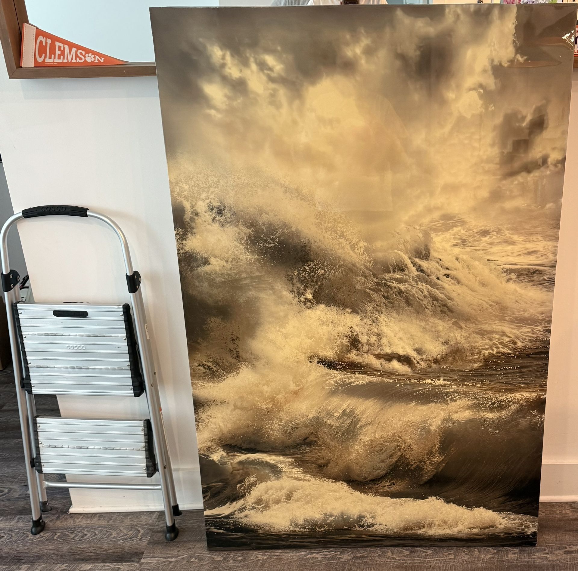 Crashing Wave Picture