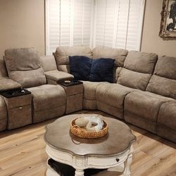La-Z-Boy Power Recliner Sectional