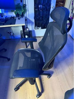 Ergonomic chair