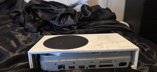 Xbox series s, razer huntsmen mini 60%, Logitech g305