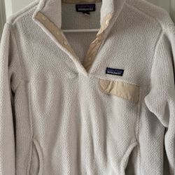 Women’s Patagonia Medium Fleece
