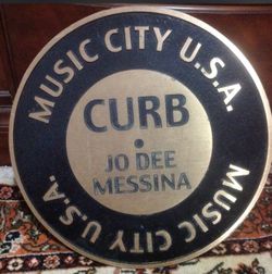 One of Kine , Music City U.S.A. emblem, 18 inch in Diameter, weights 16Ib