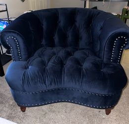 Jennifer Taylor Home La Rosa 42in Navy Blue Velvet Chesterfield Tufted Armchair