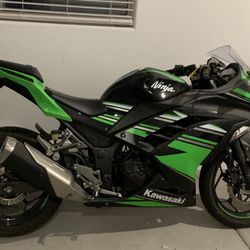 2016 Kawasaki Ninja 300 KRT